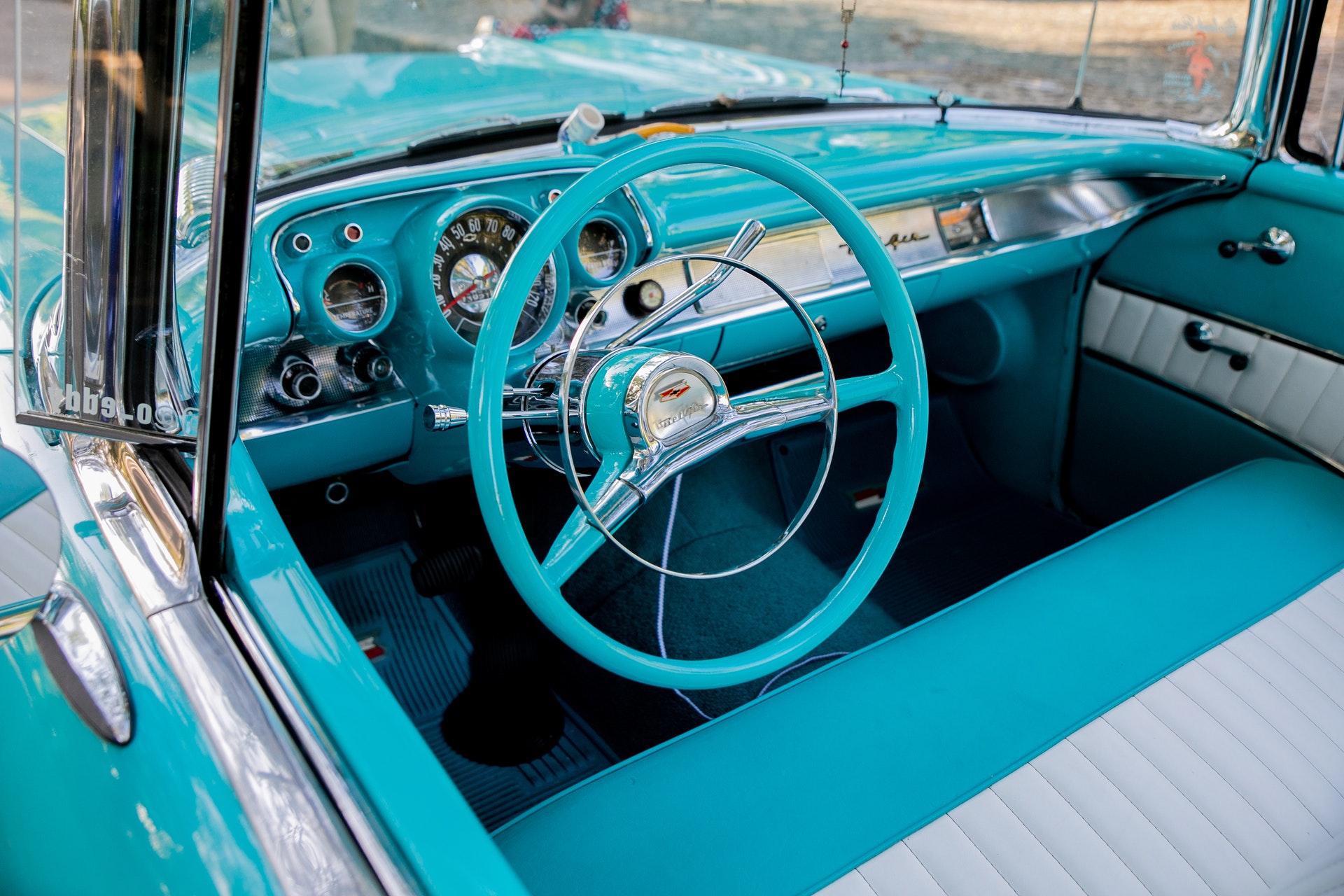 blue car